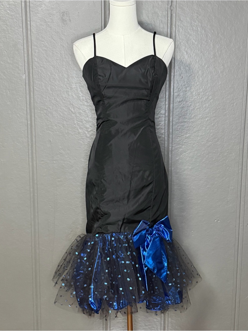 Vintage Loralie Formal Homecoming Prom Black Metallic Blue Dress